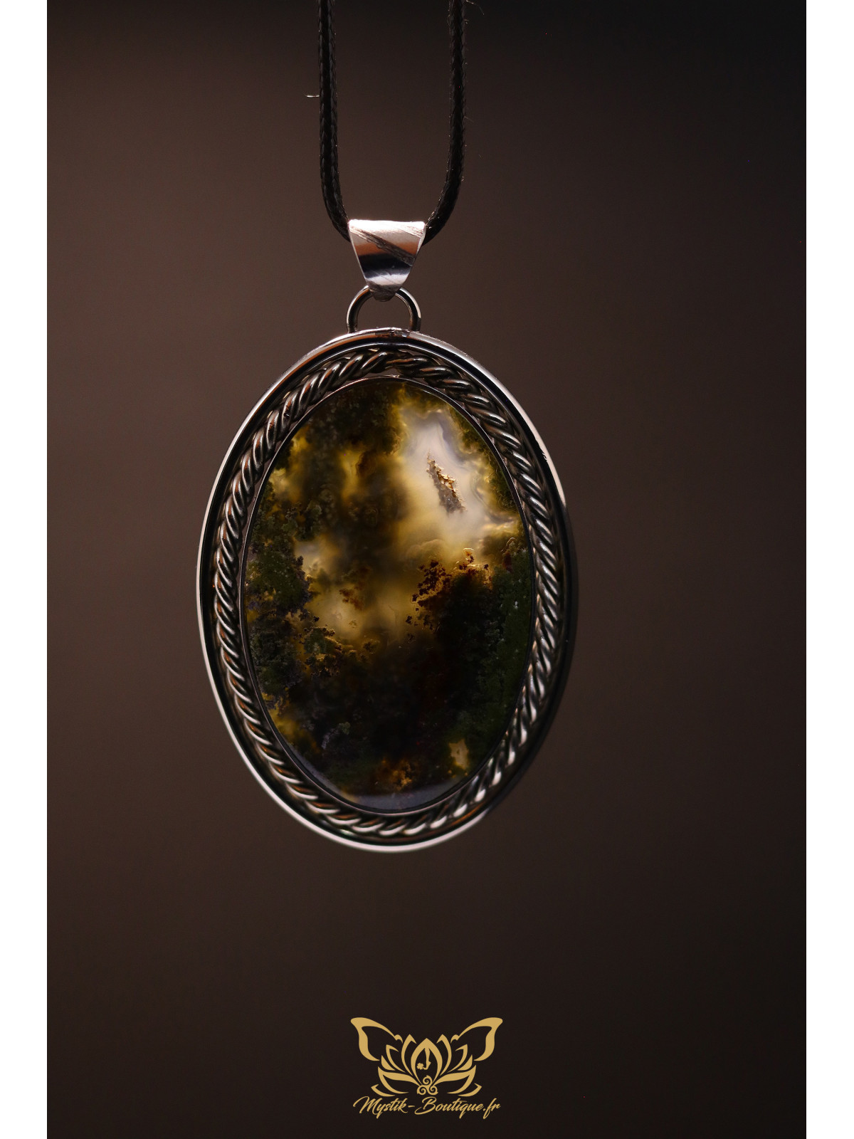 Collection Ranggawijaya - Pendentif en agate mousse d'Indonésie - Forme ovale 03