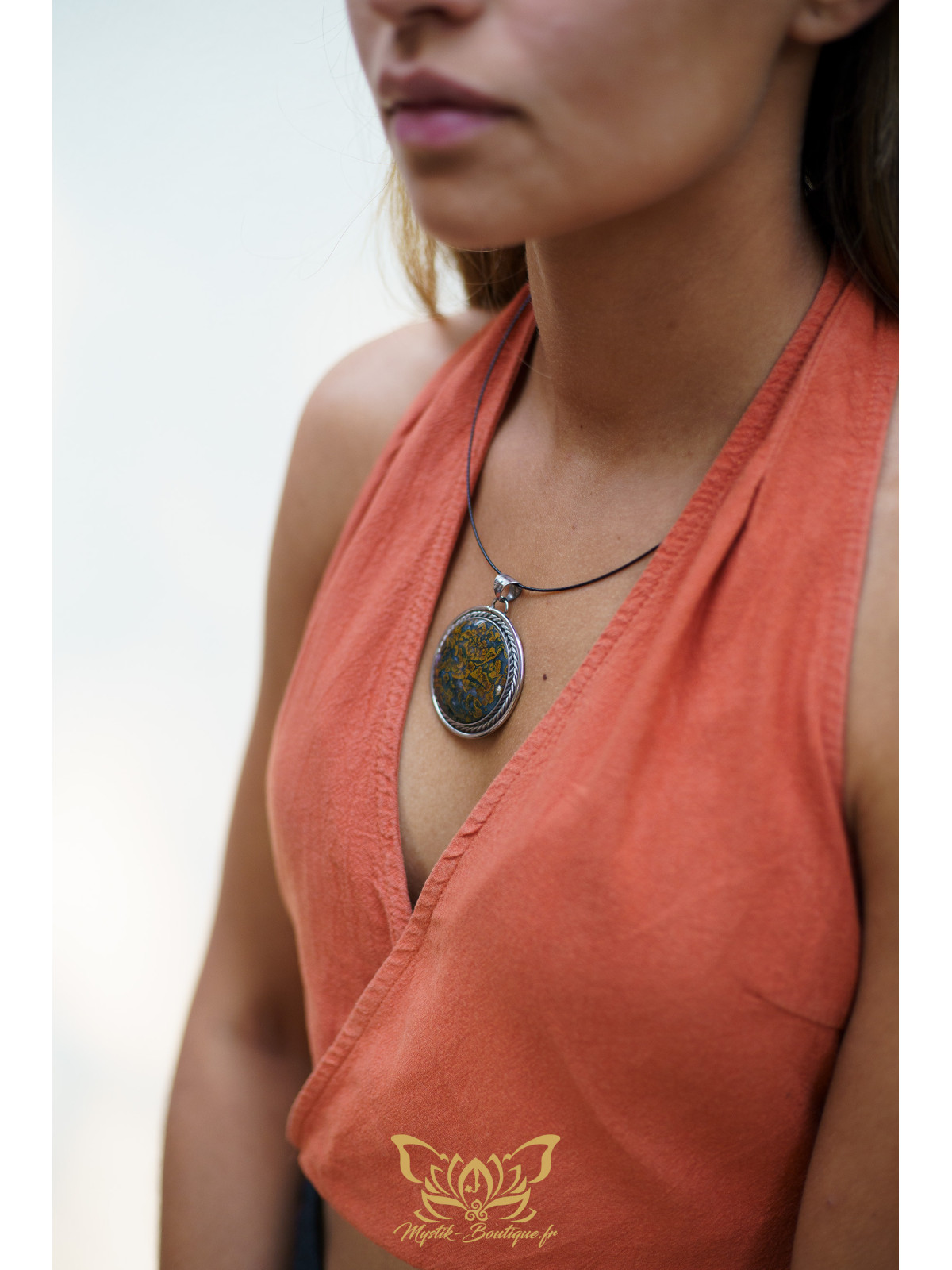 Collection Ranggawijaya - Pendentif en jaspe multicolore d'Indonésie - Forme ronde 09