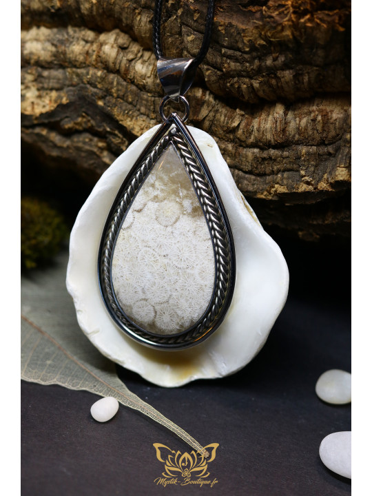 Collection Ranggawijaya - Pendentif en corail fossile d'Indonésie - Forme goutte 17