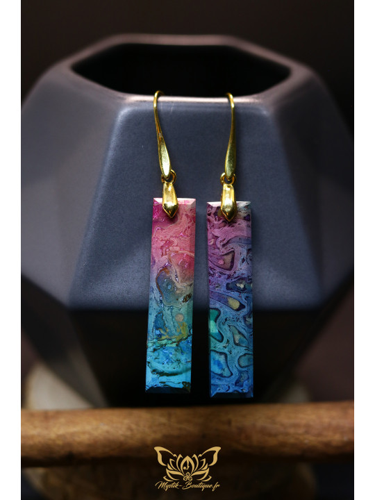 Boucles d'oreilles artisanales en racine de palmier fossilisée teintée - Accroches en laiton plaqué or 18K