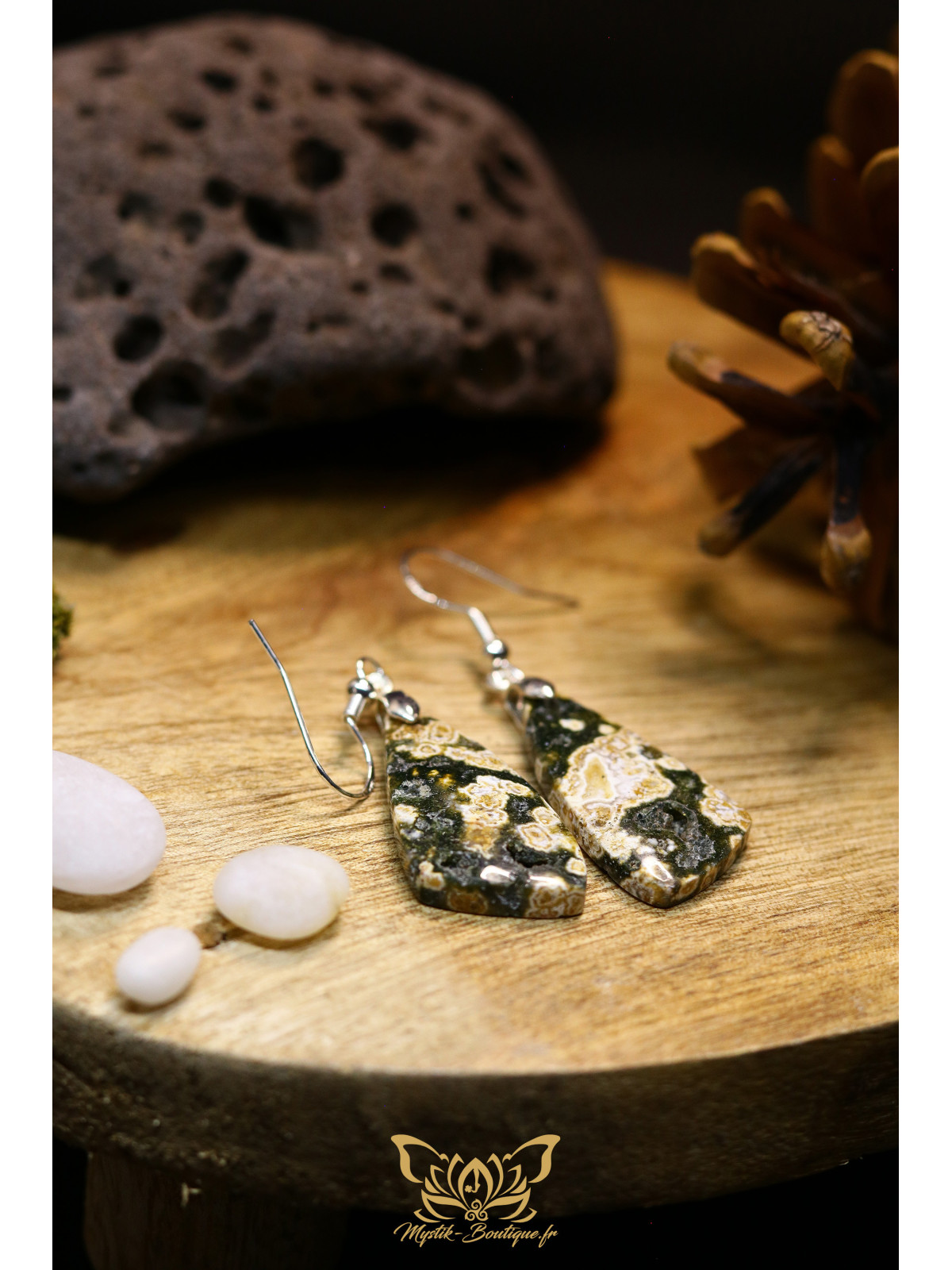 Boucles d'oreilles artisanales en jaspe océan - Accroches en cuivre plaqué argent 925