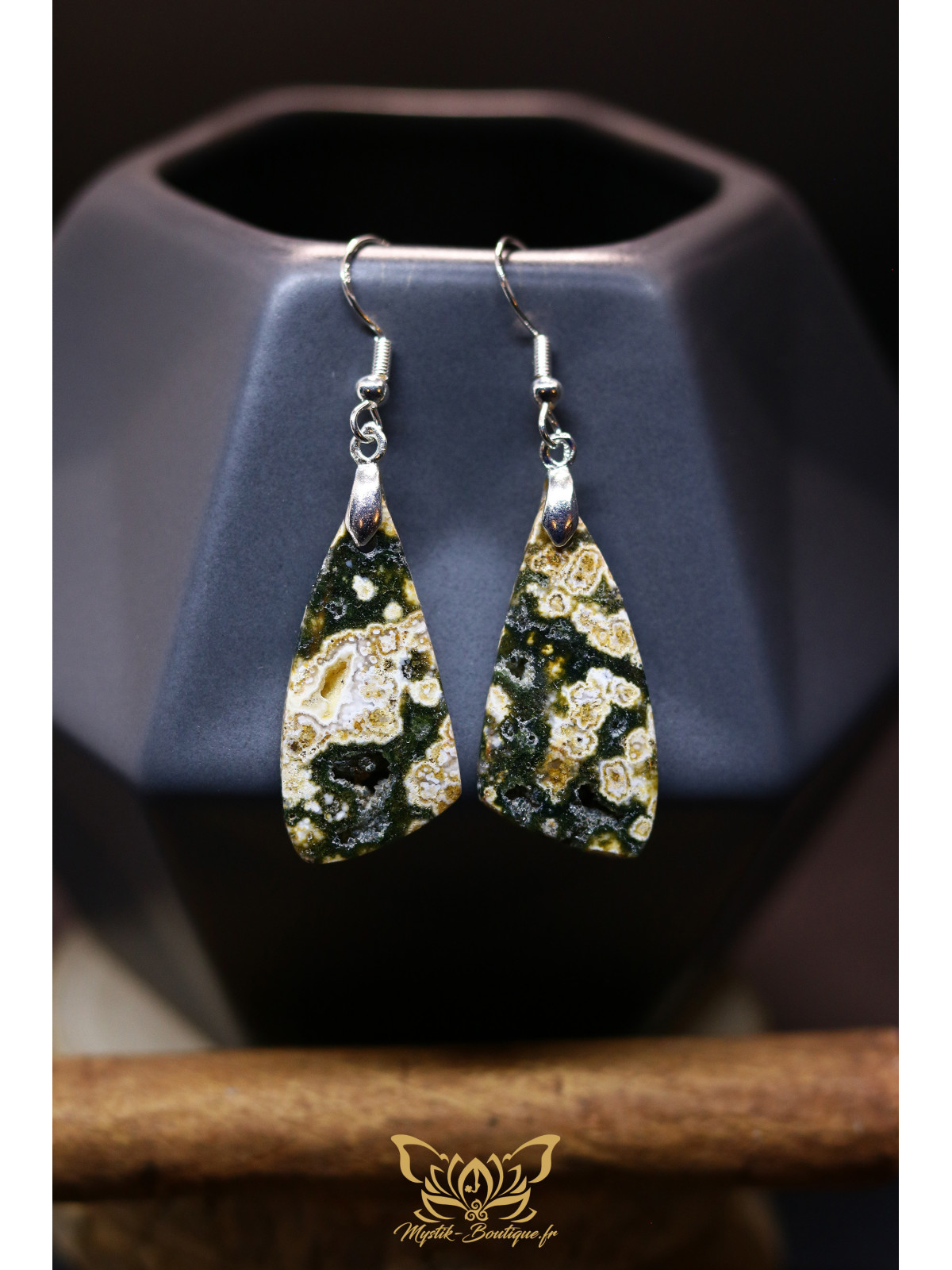Boucles d'oreilles artisanales en jaspe océan - Accroches en cuivre plaqué argent 925