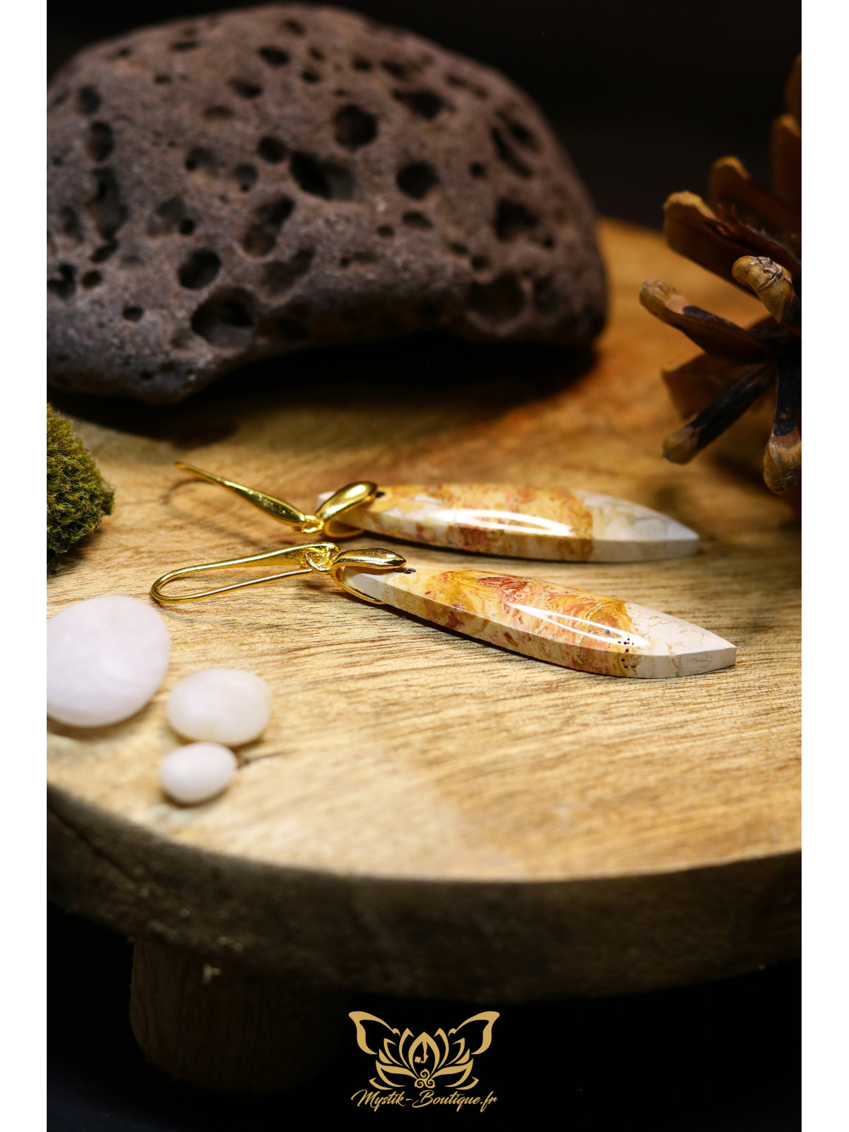 Boucles d'oreilles artisanales en racine de palmier brune fossilisée - Accroches en laiton plaqué or 18K