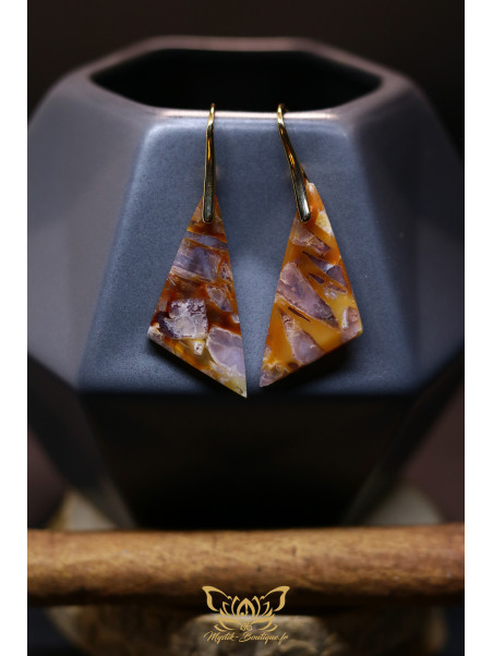 Boucles d'oreilles artisanales en agate violette - Accroches en laiton plaqué or 14K