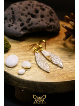 Boucles d'oreilles artisanales en corail fossilisé - Accroches en laiton plaqué or 18K