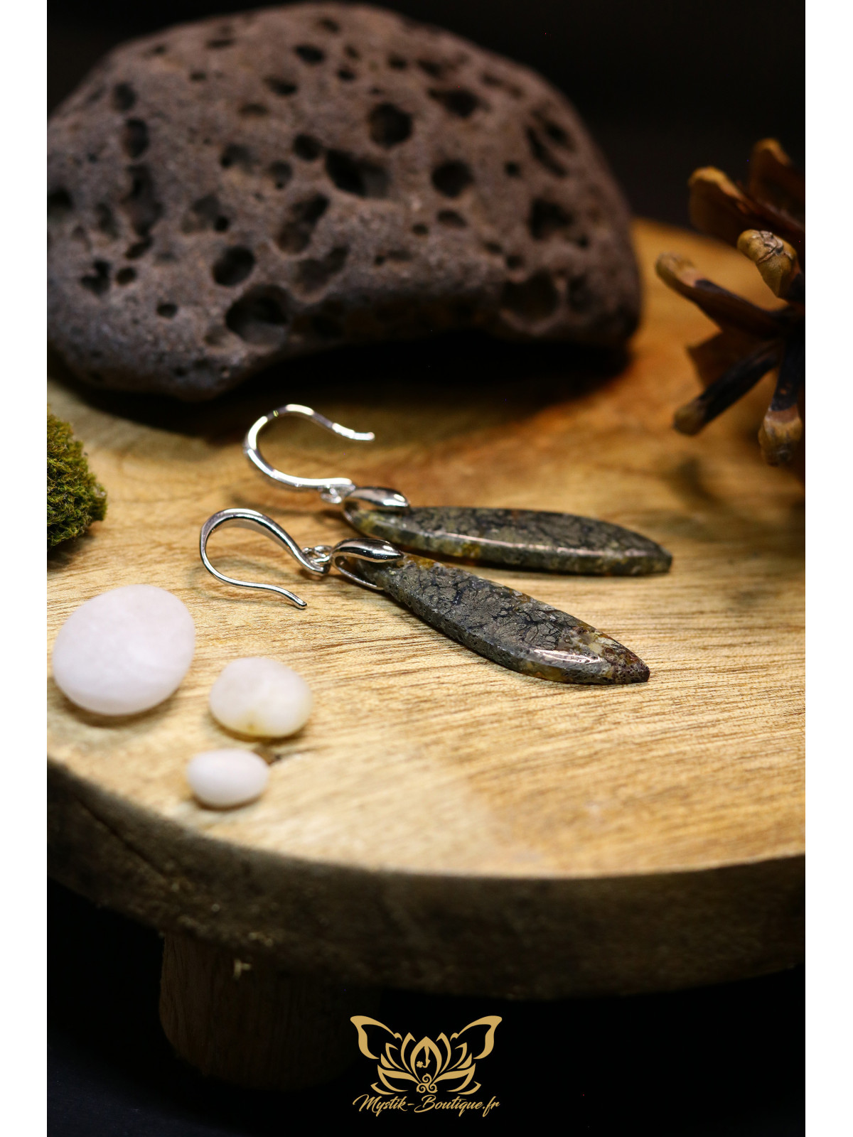 Boucles d'oreilles artisanales en marcassite - Accroches en laiton plaqué platine