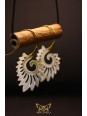 Boucles d'oreilles artisanales forme spirale en ormeau nacré blanc - Accroches en laiton 01