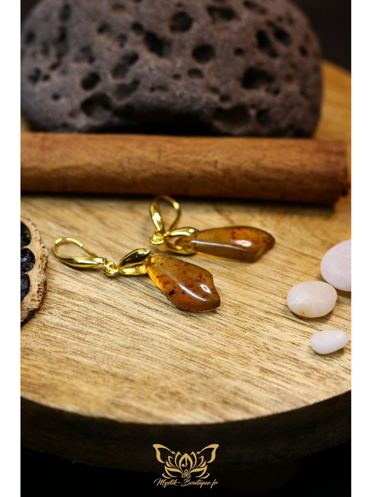 Boucles d'oreilles artisanales en ambre - Accroches en laiton plaqué or 18K