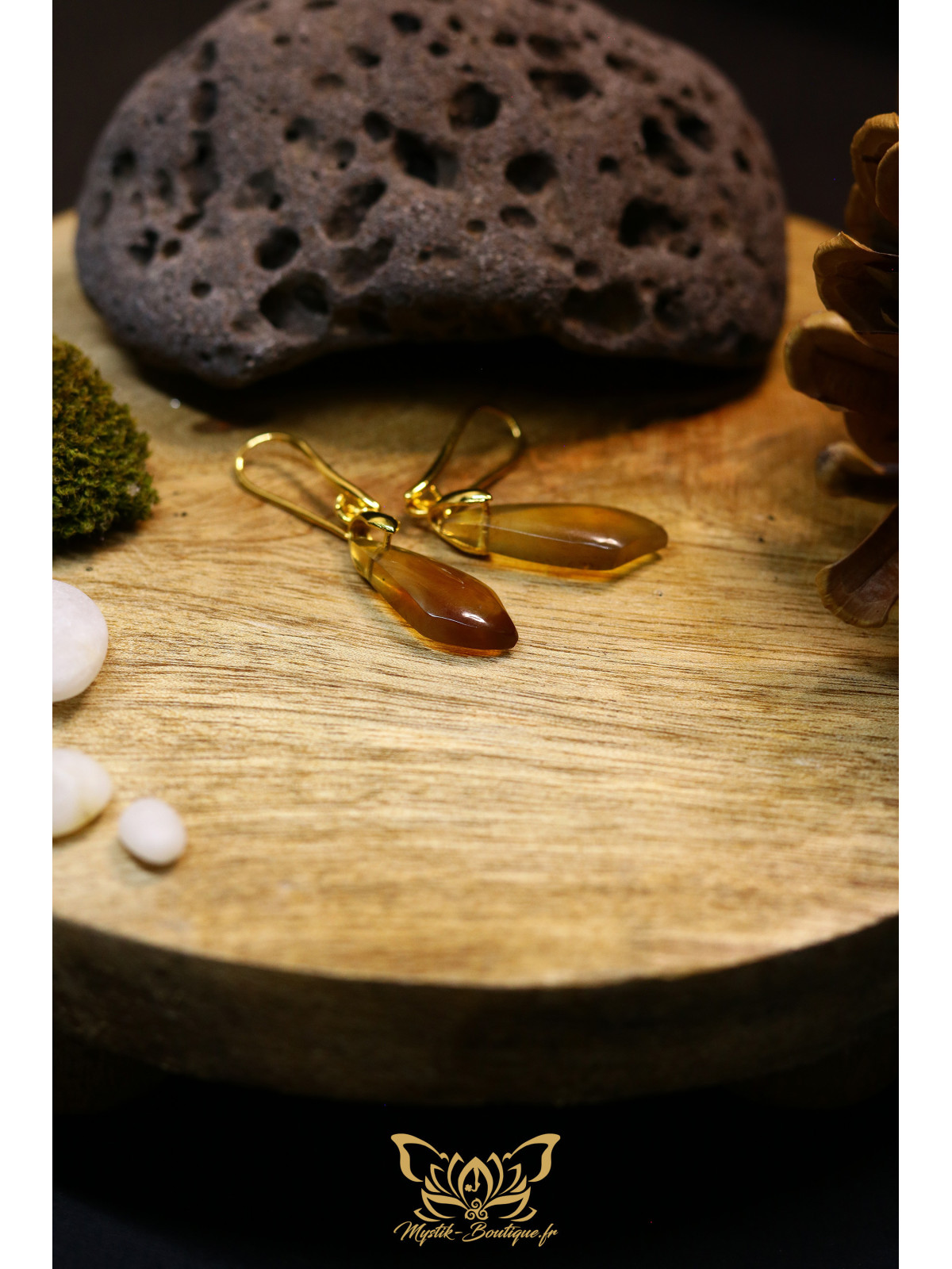 Boucles d'oreilles artisanales en ambre - Accroches en laiton plaqué or 18k