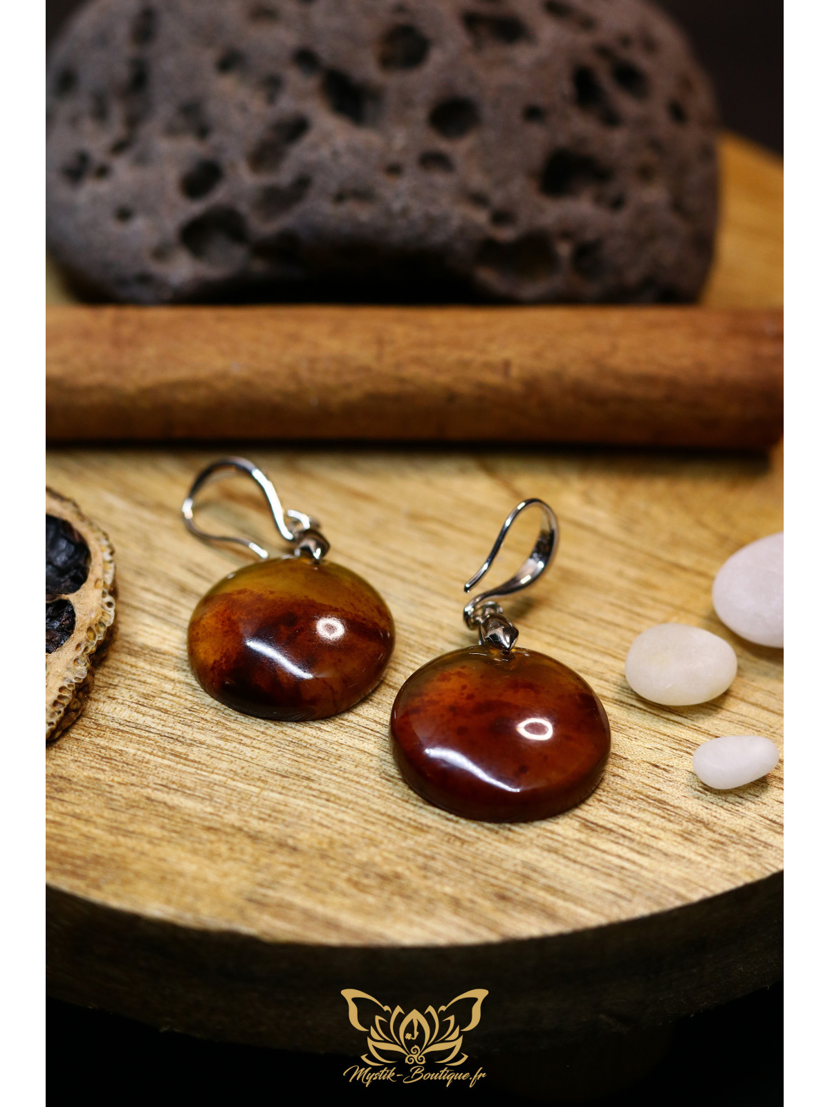 Boucles d'oreilles artisanales rondes en ambre - Accroches en laiton plaqué platine
