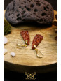 Boucles d'oreilles artisanales larmes en corail fossile rouge - Accroches en laiton plaqué or 18K