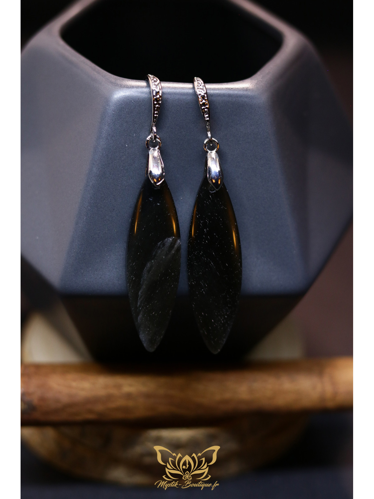 Boucles d'oreilles artisanales marquises en obsidienne - Accroches en laiton plaqué platine