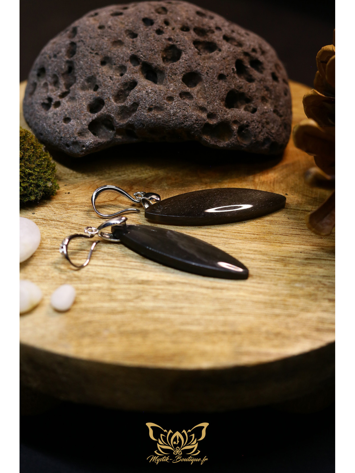Boucles d'oreilles artisanales marquises en obsidienne - Accroches en laiton plaqué platine